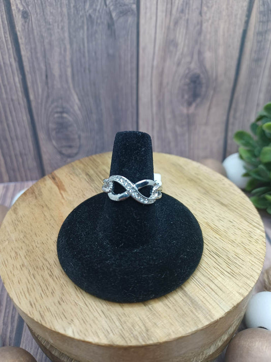 Silver Ring w/ White Rhinestone Infinity Symbol - Size 7.5
