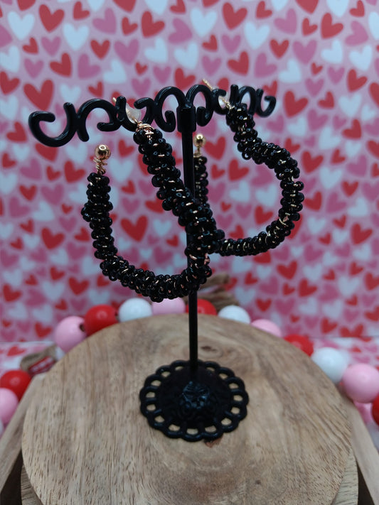 Black Seadbeed Heart Earrings