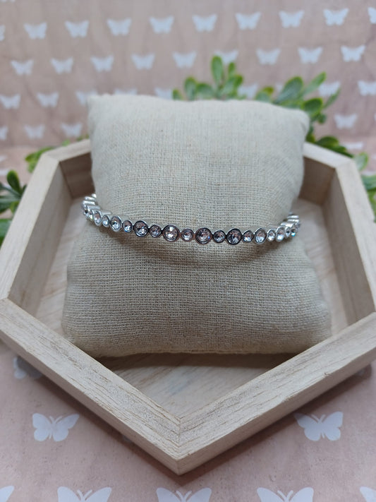 Silver Bangle w/ Rhinestones