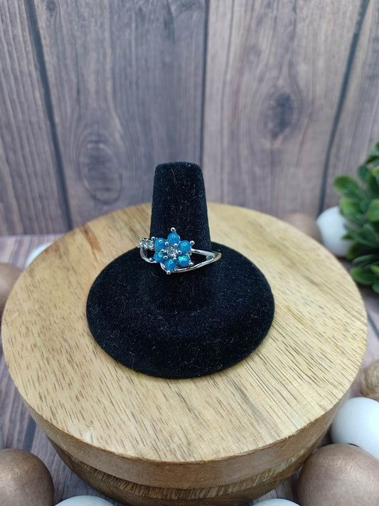 Silver Ring w/ Blue Rhinestone Flower - Size 8.5