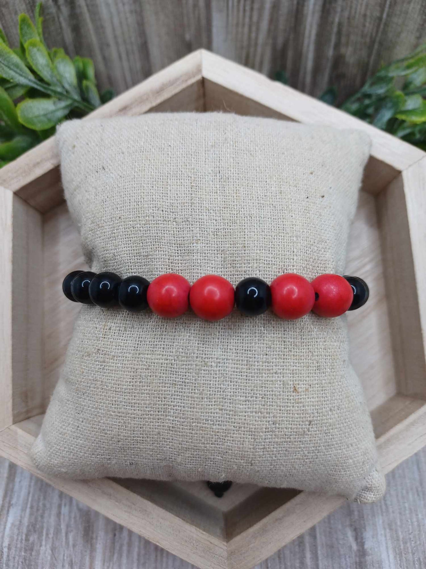 Black & Red Beaded Bracelet