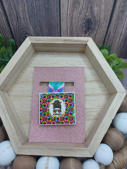 #Momlife Messy Bun Magnetic Bookmark