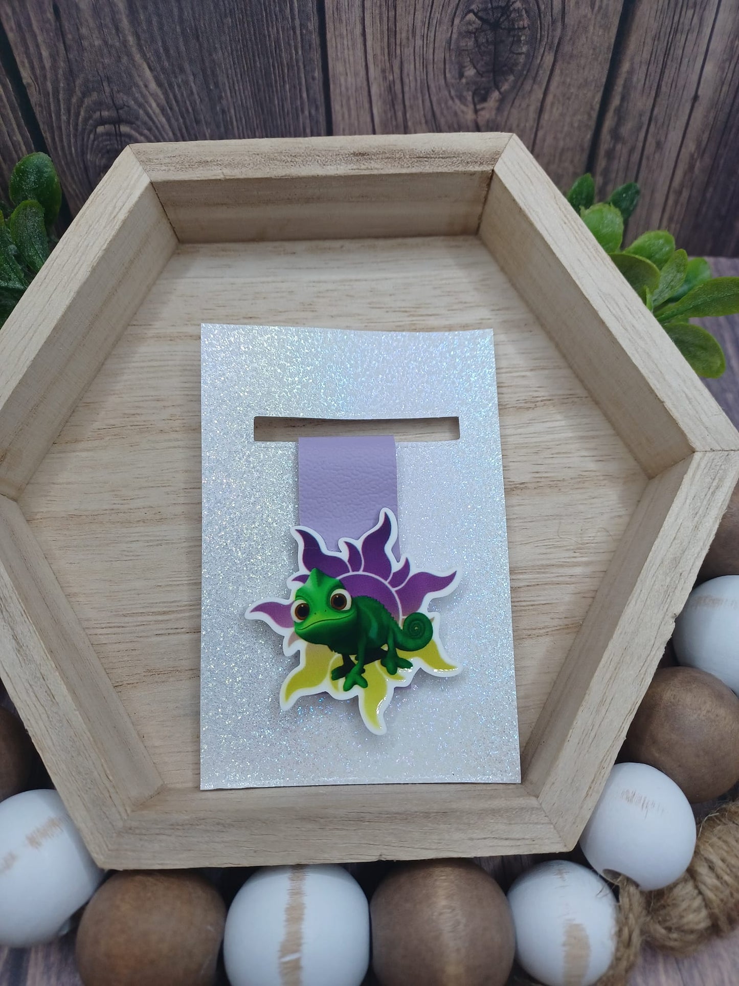 Green Lizard Magnetic Bookmark