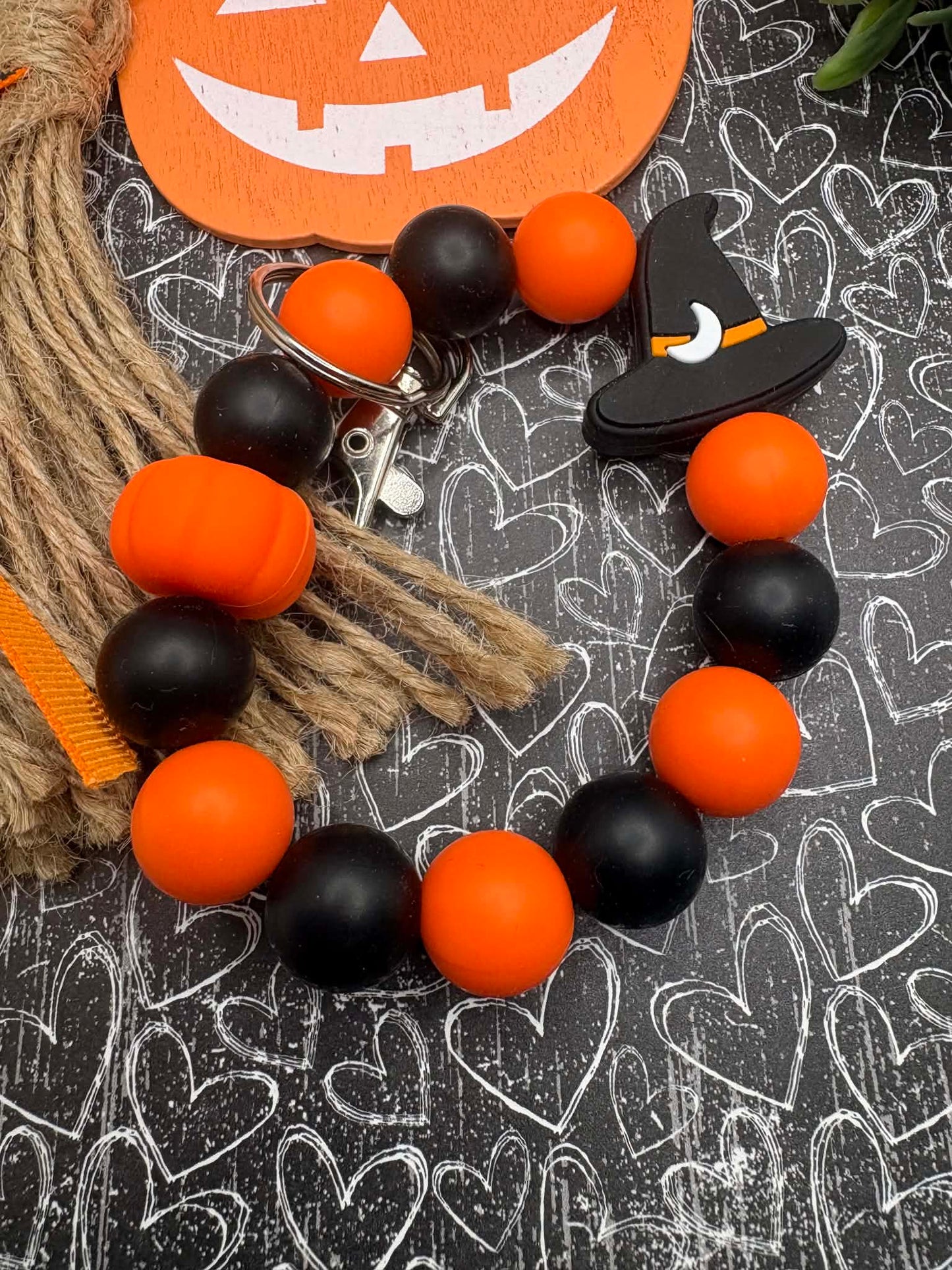 Halloween Witches' Hat Beaded Wristlet Keychain