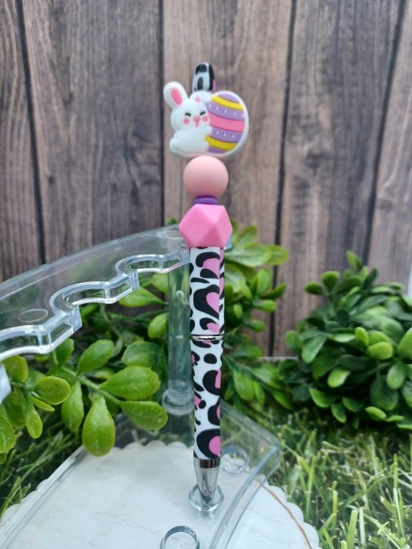 White, Black, & Pink Lepard Easter Bunny Beaded Ink Pen