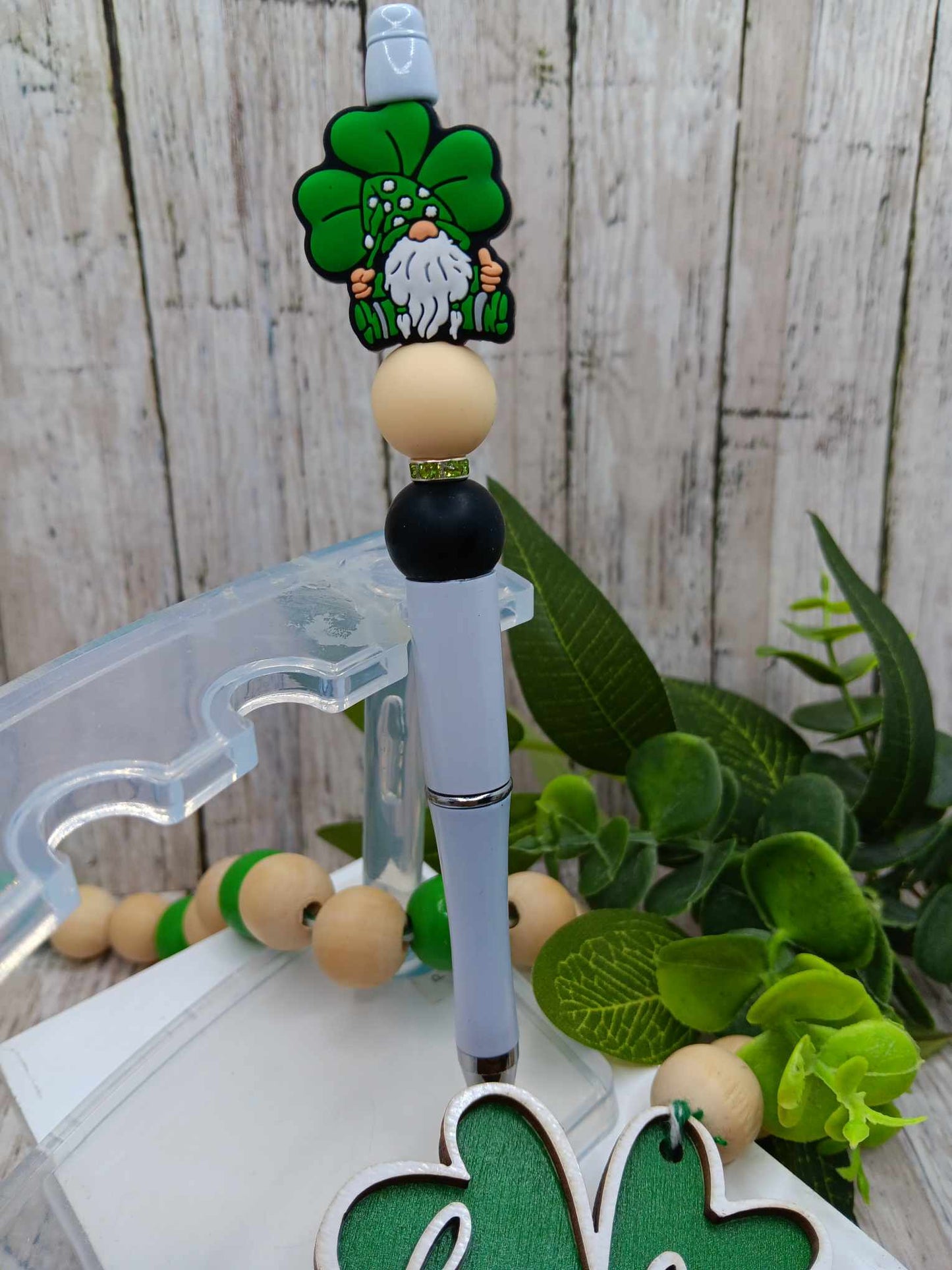 Shamrock Gnome Beaded Ink Pen