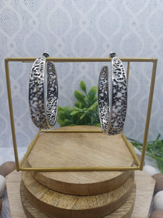 Silver Filigree Patterned Earrings