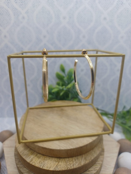 Dainty Gold Hoop Earrings