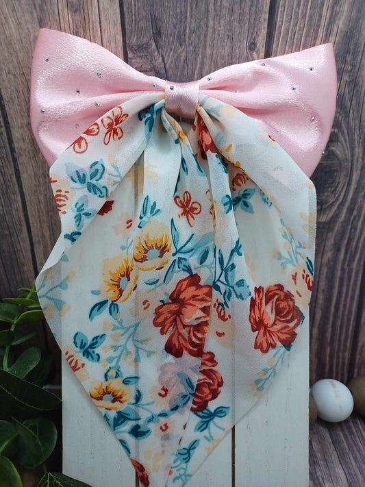 Pink & White Floral Hair Accessory