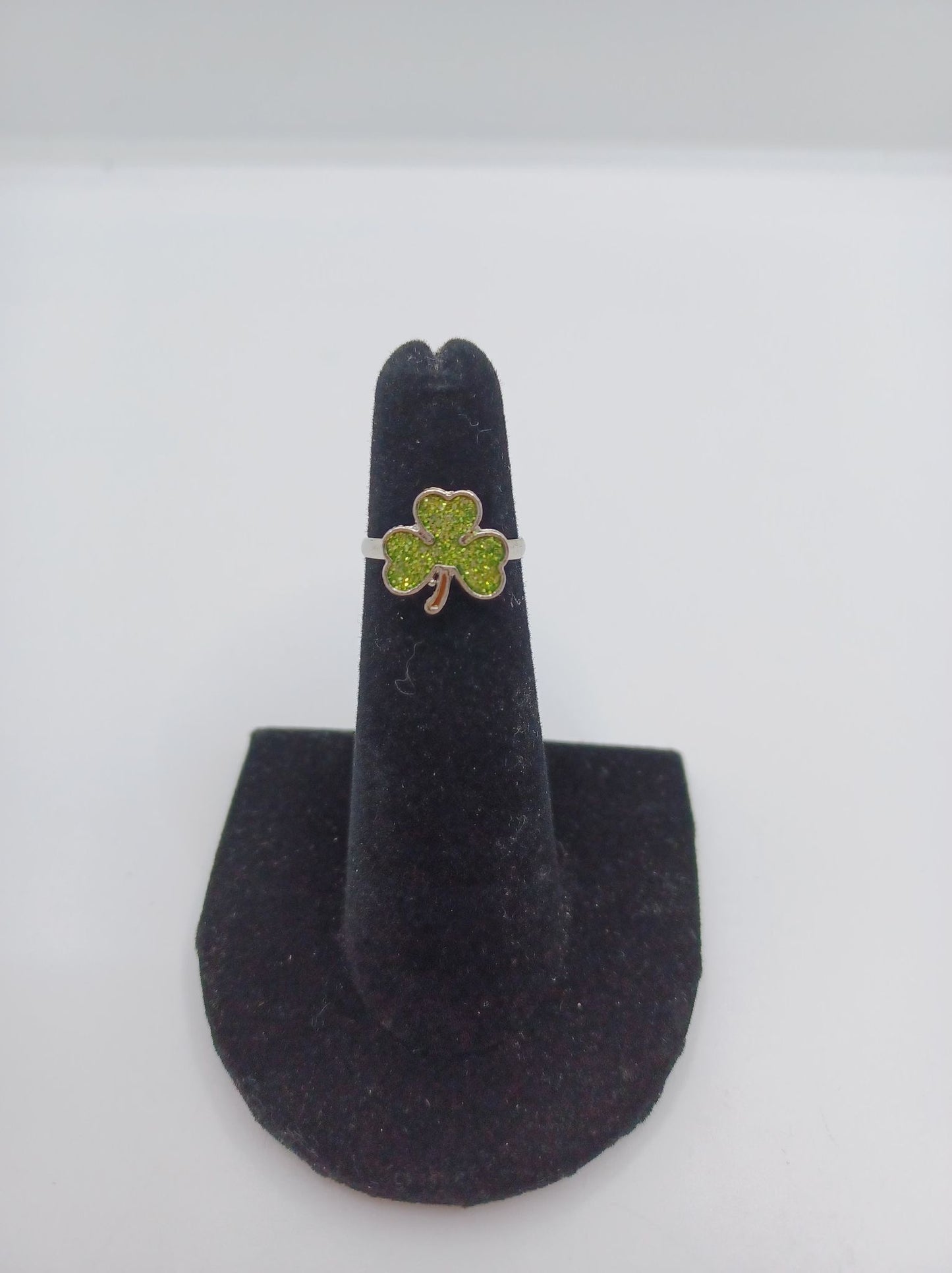 Light Green Rhinestone Shamrock Ring (3)