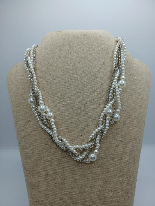 White Pearl Necklace
