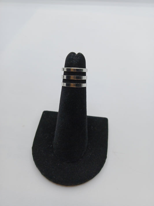 Silver Triple Banded Ring w/ Sleek Detail