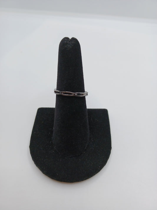 Gunmetal Link Style Ring