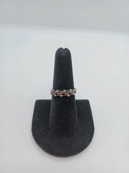 Gunmetal Ring w/ Vine Style Pattern & Rhinestone Accents