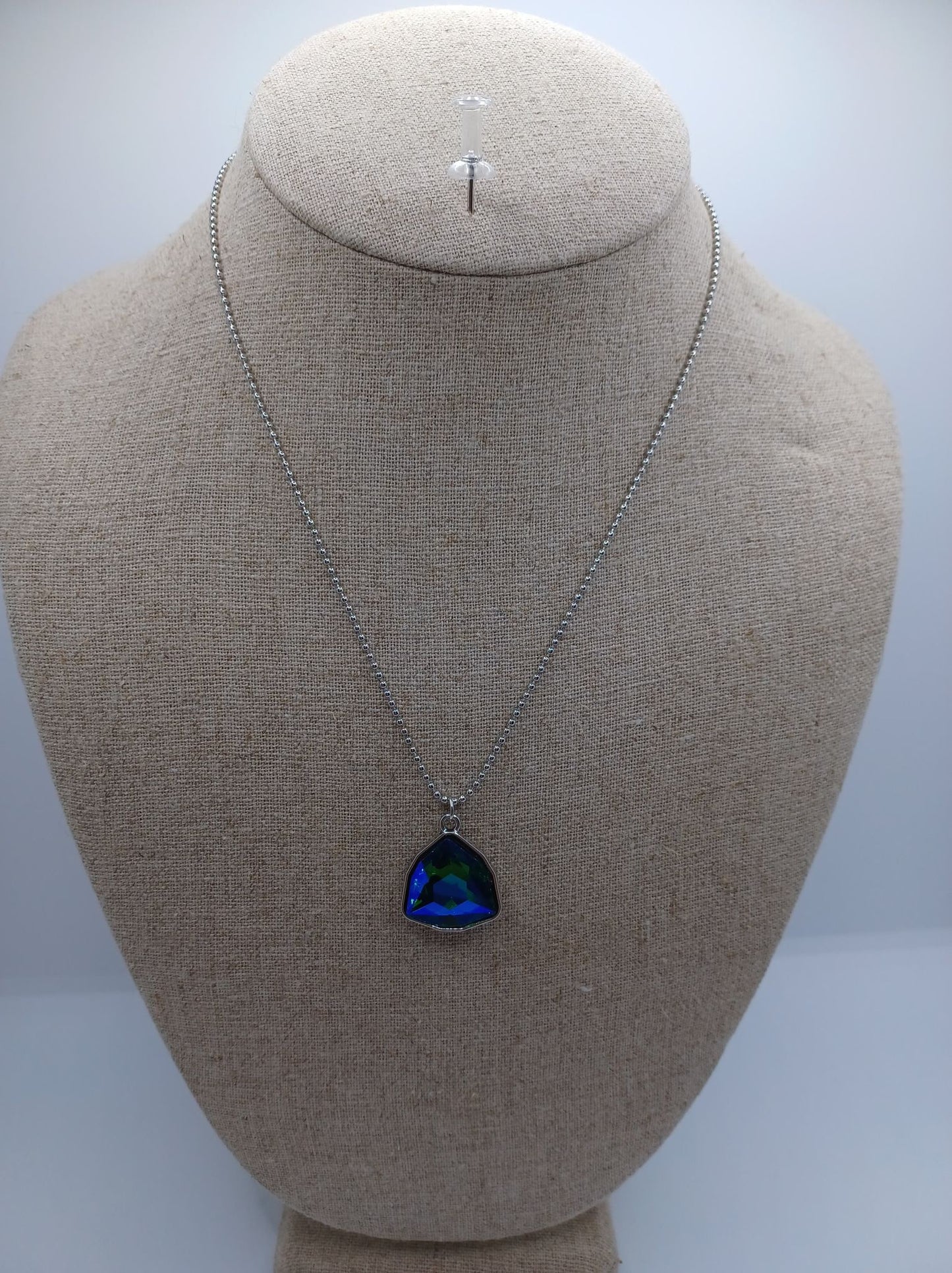Silver Short Necklace w/ Blue & Green Oil Spill Pendant