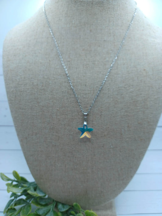 Silver Necklace w/ Mermaid Iridescent Star Pendant