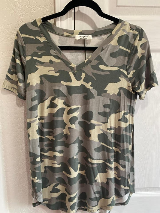 Zenana Camo Print Top - Size L
