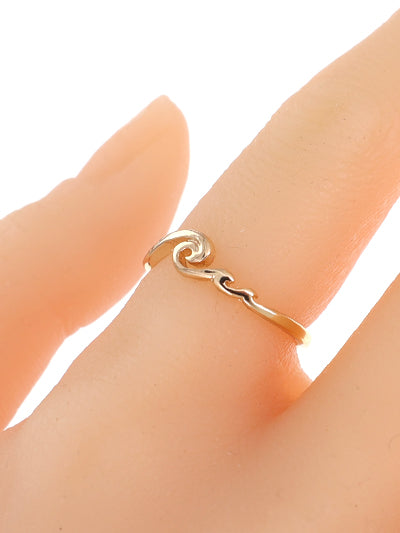 Gold Wave Ring
