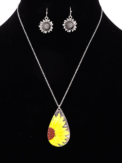 Sunflower Pendant Style Necklace