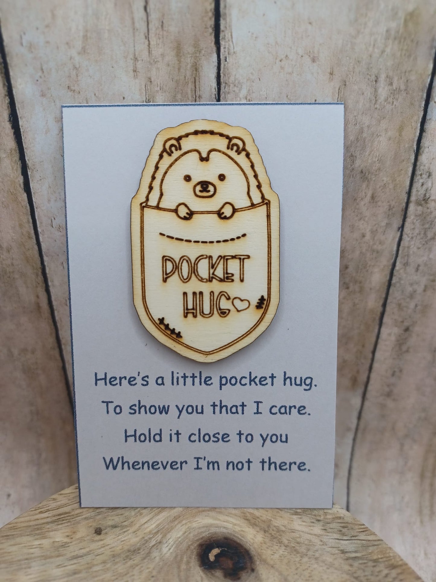 Wooden Pocket Hug - Hedgehog
