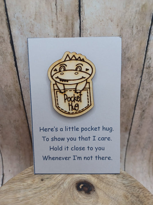 Wooden Pocket Hug - Lizard