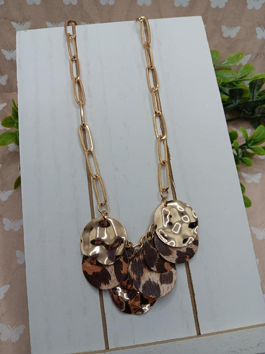 Gold Chunk Style Necklace w/ Gold & Leopard Disc Style Pendant
