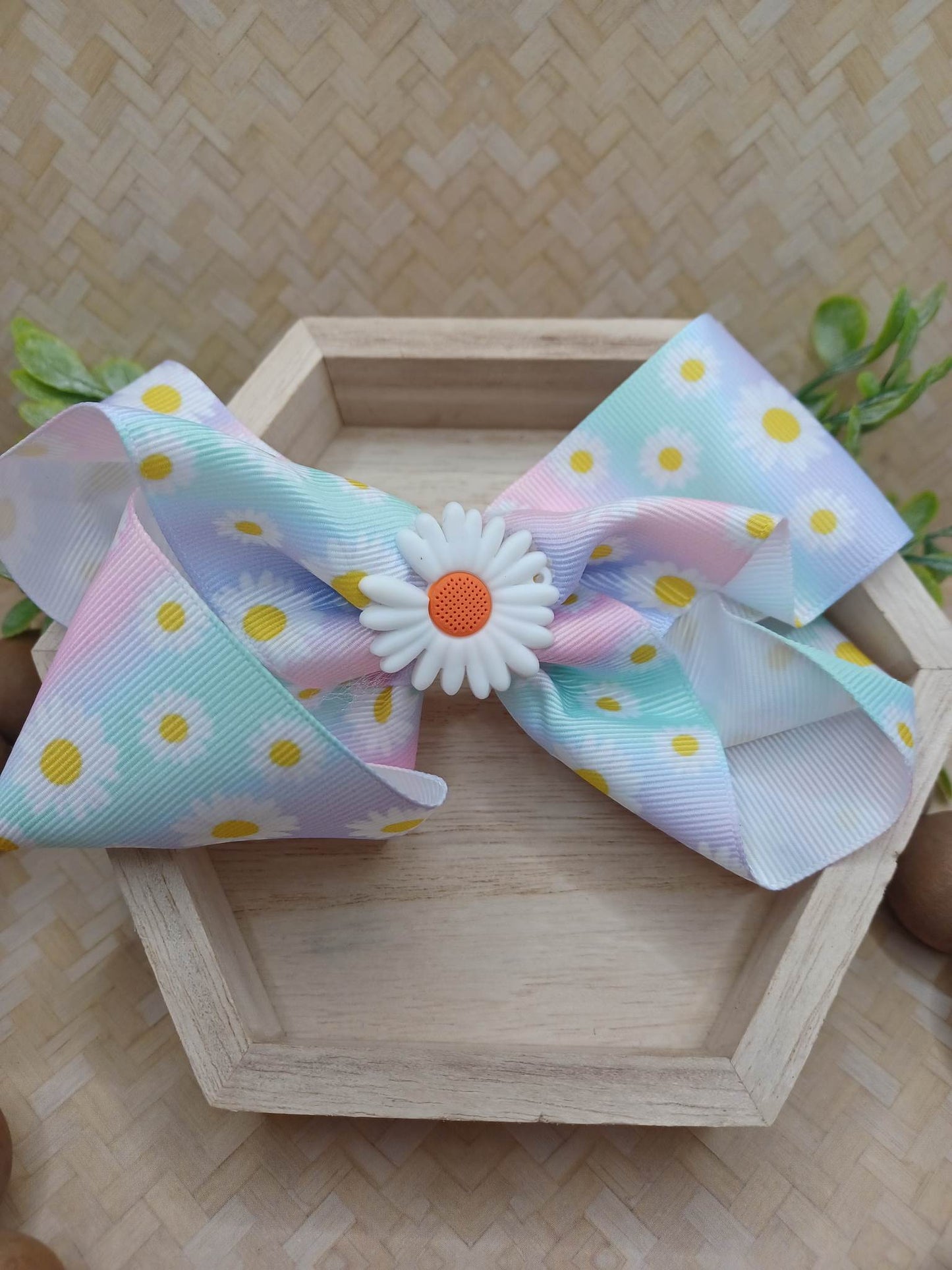Purple & Blue Ombre Hair Accessory w/ Daisy Flower