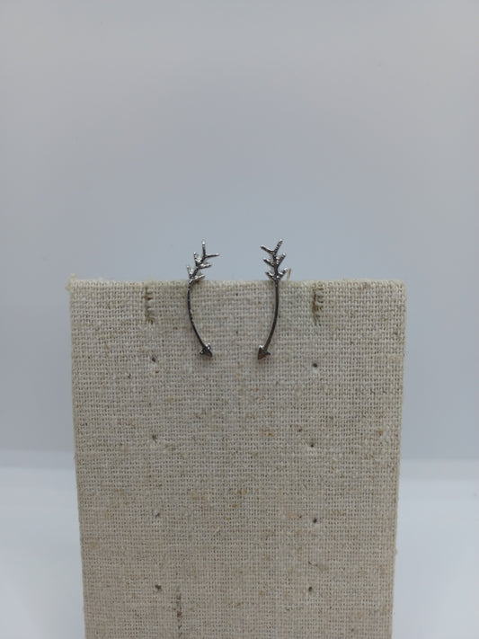 Ear Crawlers with an Arrow Design