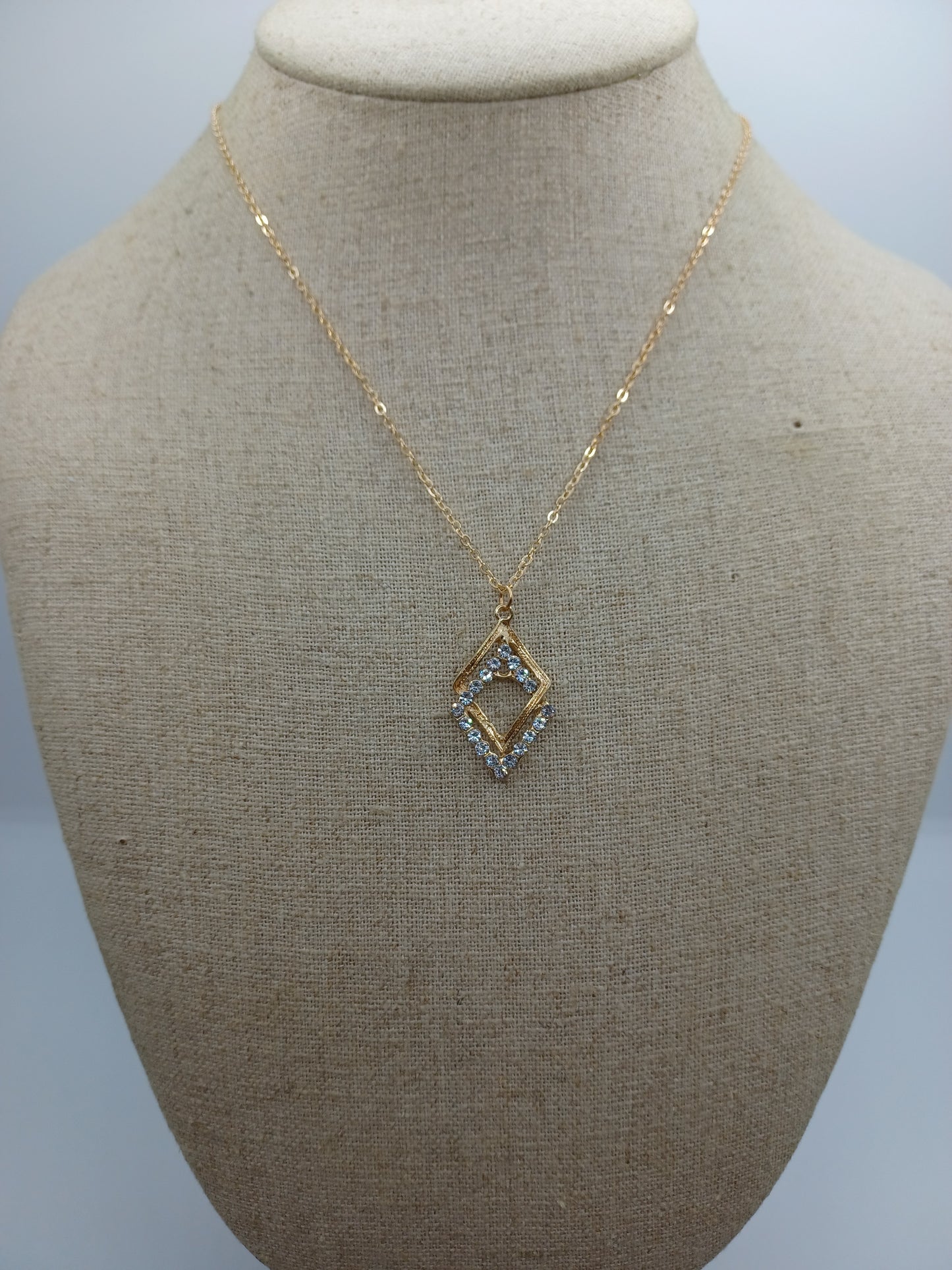 Double Layered Diamond Shaped Pendant Necklace
