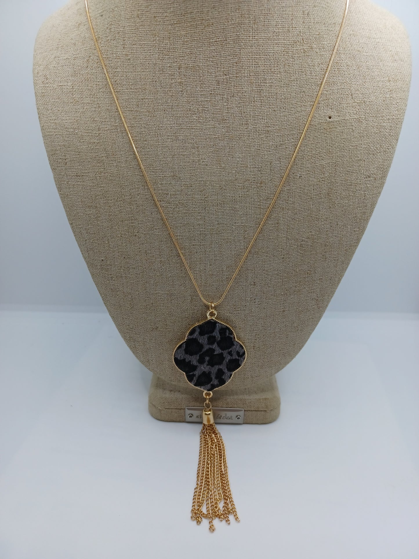 Grey Leopard Designed Necklace