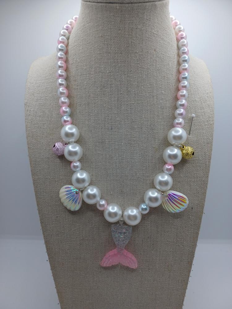 Mermaid Pearl Style Necklace