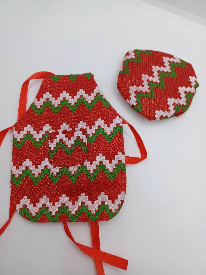 Red, Green, & White Zig Zag Detail Apron & Chef's Hat Set