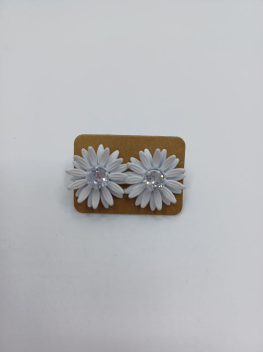 White Daisy Earrings