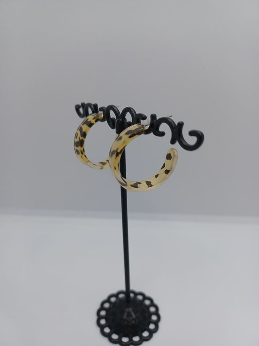 Dainty Leopard Hoop Earrings